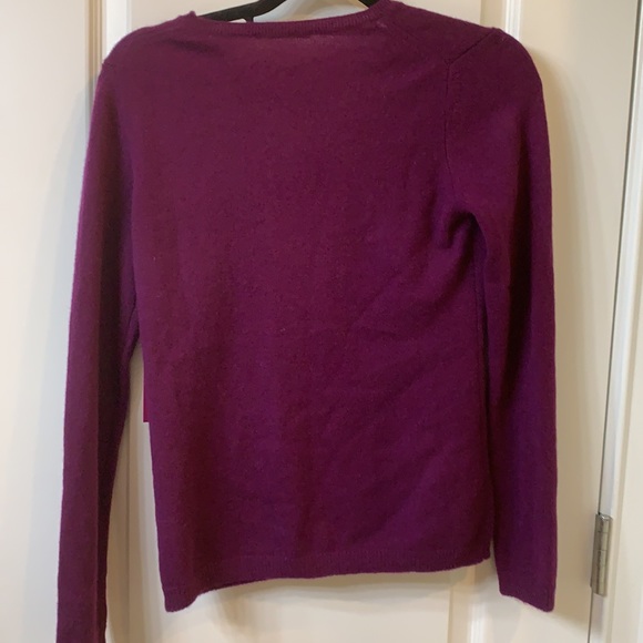NWT Cashmere purple sweater medium - Picture 4 of 5